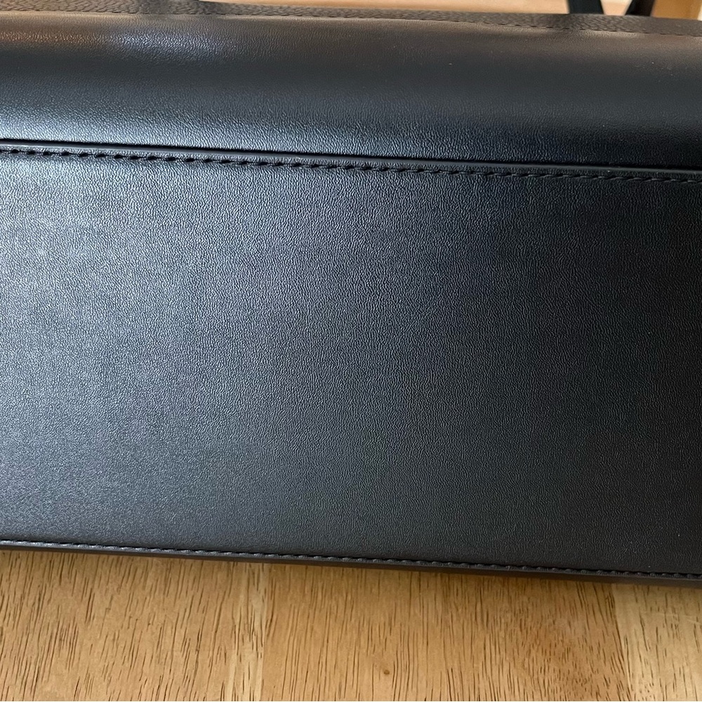 Michael Kors Reed Belted large leather tote NWT - Picture 7 of 11
